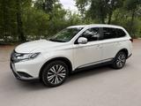 Mitsubishi Outlander Diamant Edition 2WD orig.76tkm - Mitsubishi Outlander: 2.2