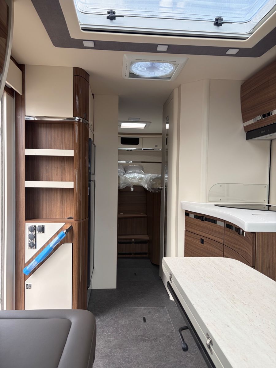 Fahrzeugabbildung Eura Mobil Contura 766EF Comfort