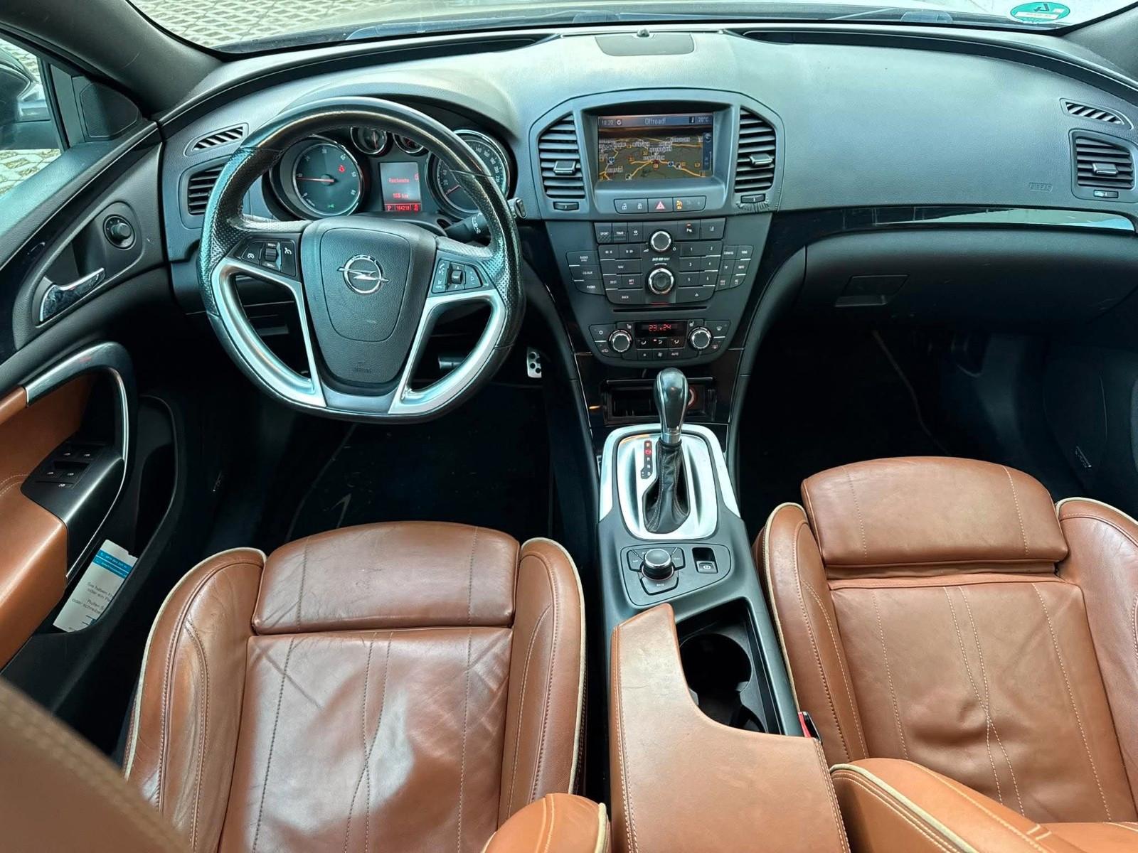 Opel Insignia 2011 — photo 6