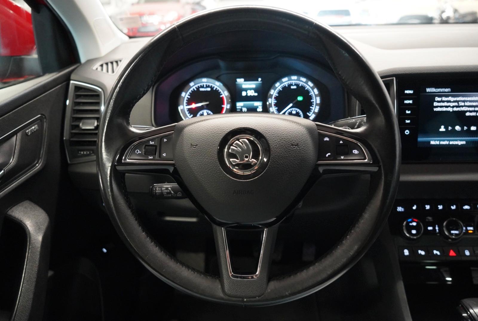 Skoda Karoq 1.5 TSI DSG Style*Unfallfrei*1.Hand*LED*