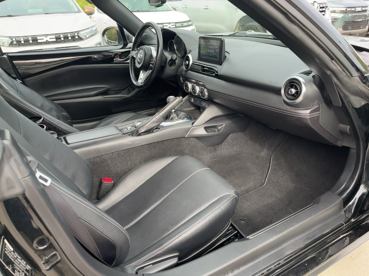 Fahrzeugabbildung Mazda MX-5 Navi Klimaaut. - mit KI generiert/bearbeitet