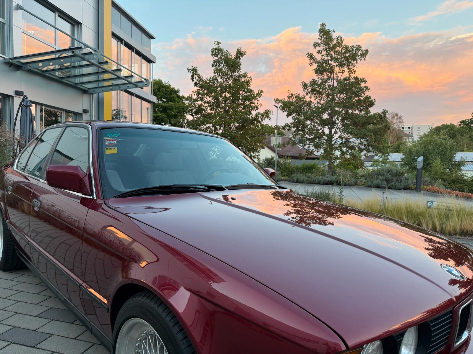 BMW 525I - 192 CV - TOIT OUVRANT -  BVM - VOLANT CUIR