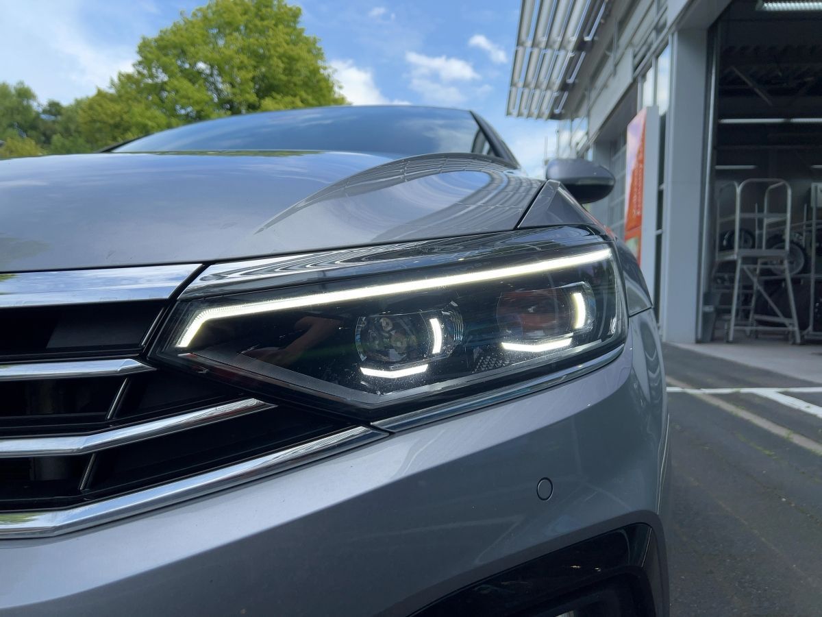 Volkswagen Passat Variant - Bild 16