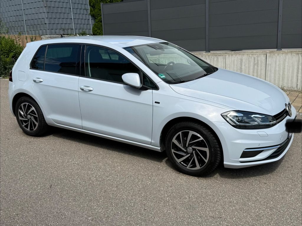 Image of Volkswagen Golf