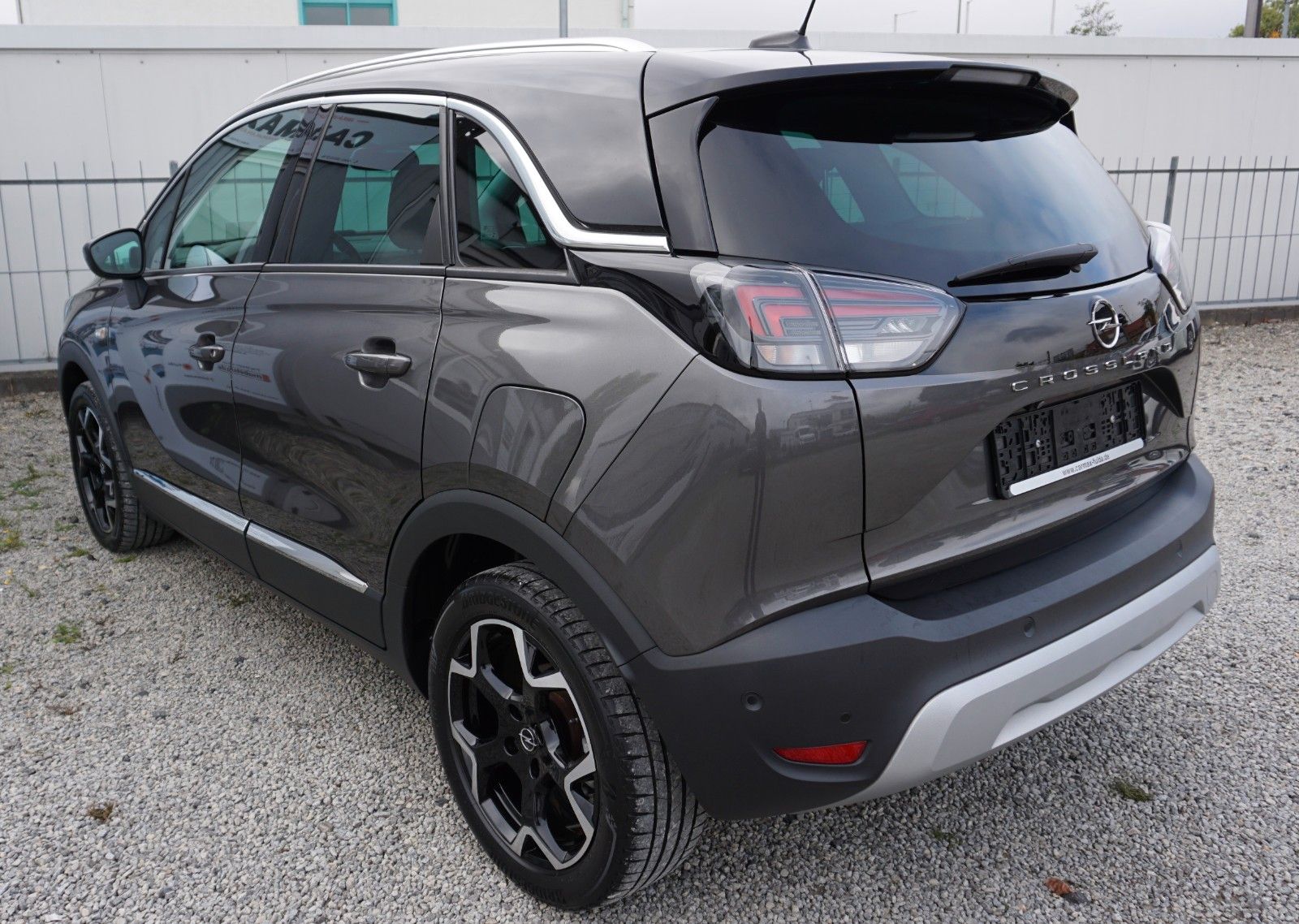 Fahrzeugabbildung Opel Crossland (X) Ultimate, Head Up, Navi, Leder