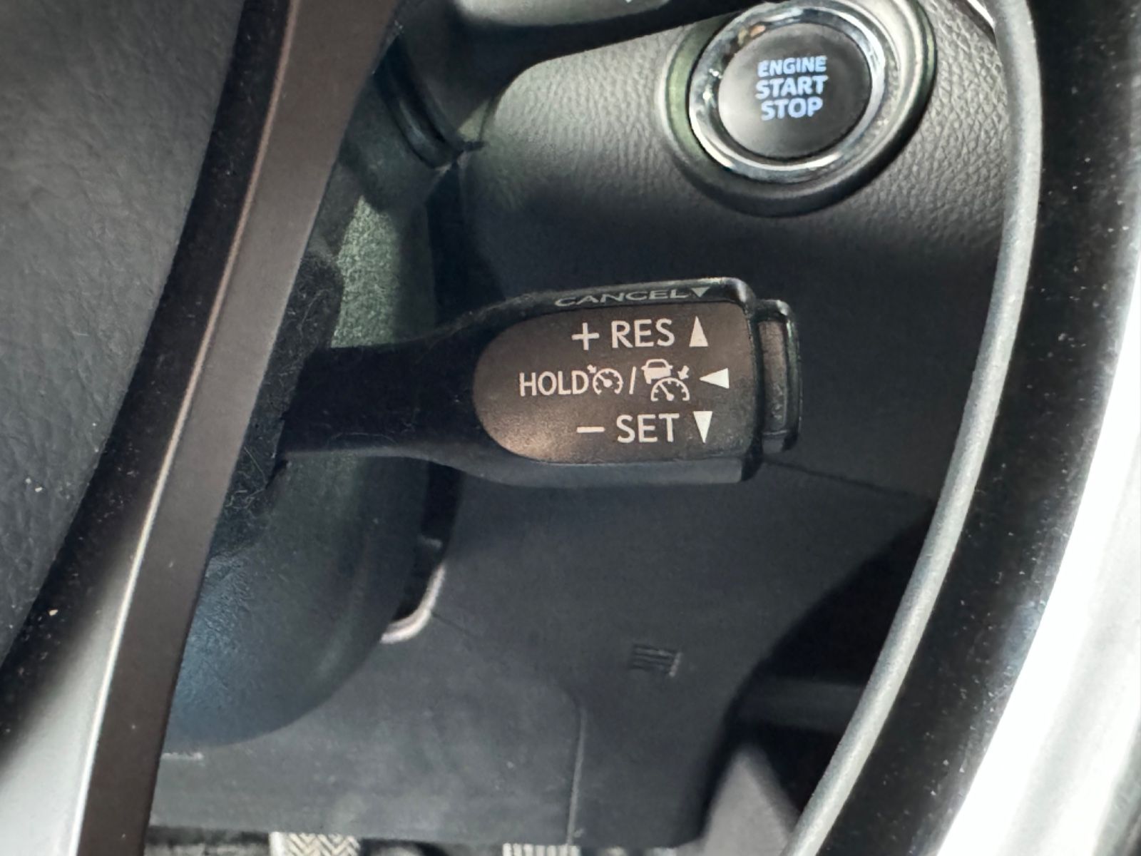 Fahrzeugabbildung Toyota C-HR Lounge 1.2 Turbo/KAMERA/NAVI/KLIMA/