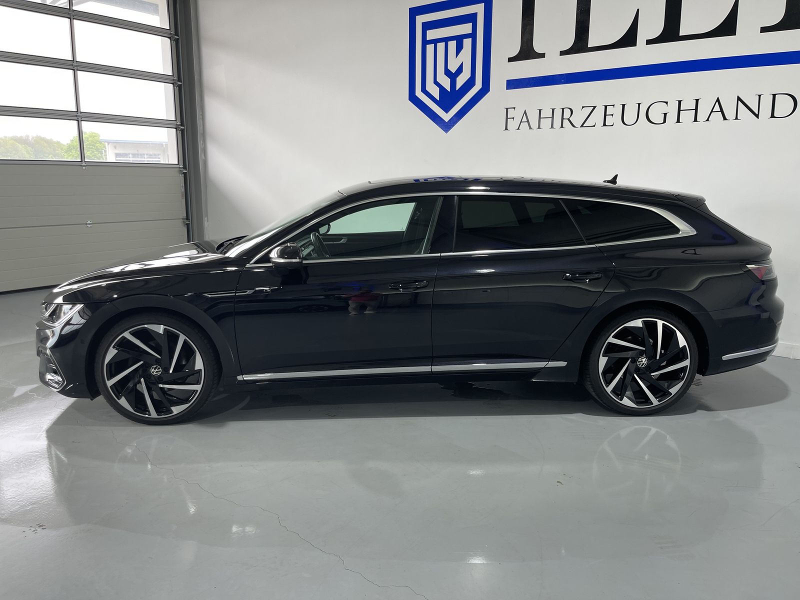 Fahrzeugabbildung Volkswagen Arteon Shooting Brake R-Line 2.0 TDI*AHK*STHZ*