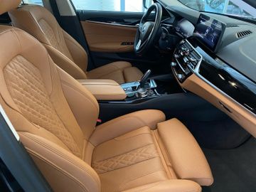 BMW 520 - 11