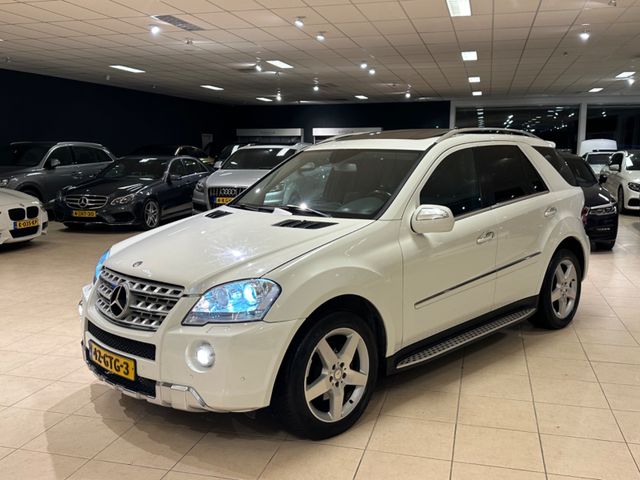 Mercedes-Benz ML 320 CDI AMG-PAKET*S.DACH*AHK*MEMORY*AIRMATIC*