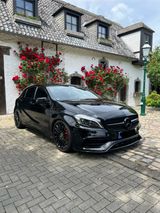 Mercedes-Benz A 45 AMG Mercedes-AMG A 45 4MATIC AMG Performanc - Mercedes AMG gebraucht