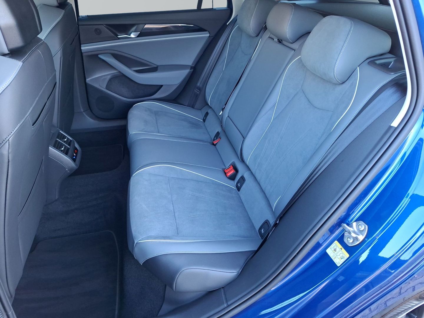 Passat Variant 1.5 eTSI DSG Business *KAMERA*NAV