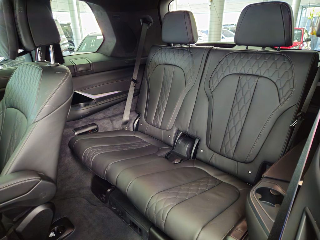 BMW X7 xDrive40d M Sport Pro Individual*6-Sitzer*B&O