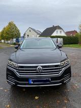 Volkswagen 3.0 V6 TDI 210kW  Hinterrad Lenkung, HUD  Kamera - VW Touareg Gebrauchtwagen in Hannover