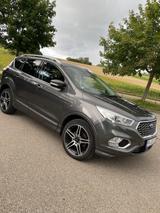 Ford Top gepflegter Ford Kuga Vignale | BJ 2017  - Ford Kuga: For