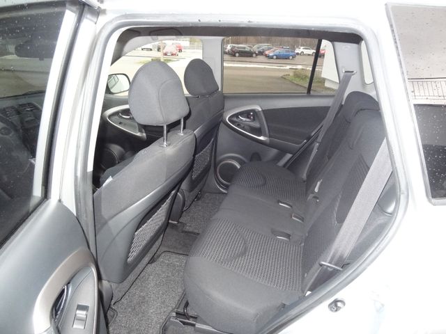 Fahrzeugabbildung Toyota RAV 4 RAV4 Team/4x4/1.Hand/59.900km/