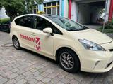 Toyota prius + mit Konzession bis 11.12.2027 - Toyota Prius+: Automatik