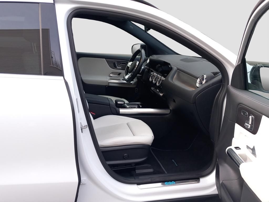 Fahrzeugabbildung Mercedes-Benz EQA 250 AMG*LED*Leder*KeyLess*FAP*PDC*ParkAs*RFK