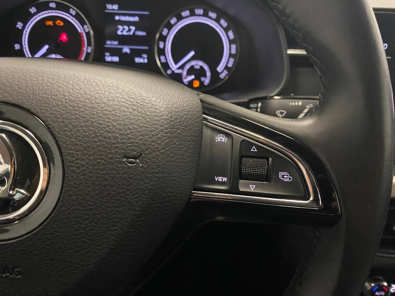 Fahrzeugabbildung SKODA Scala 1.0 TSI Style APP+KLIMA+RFK+PDC+SHZ+LED+++