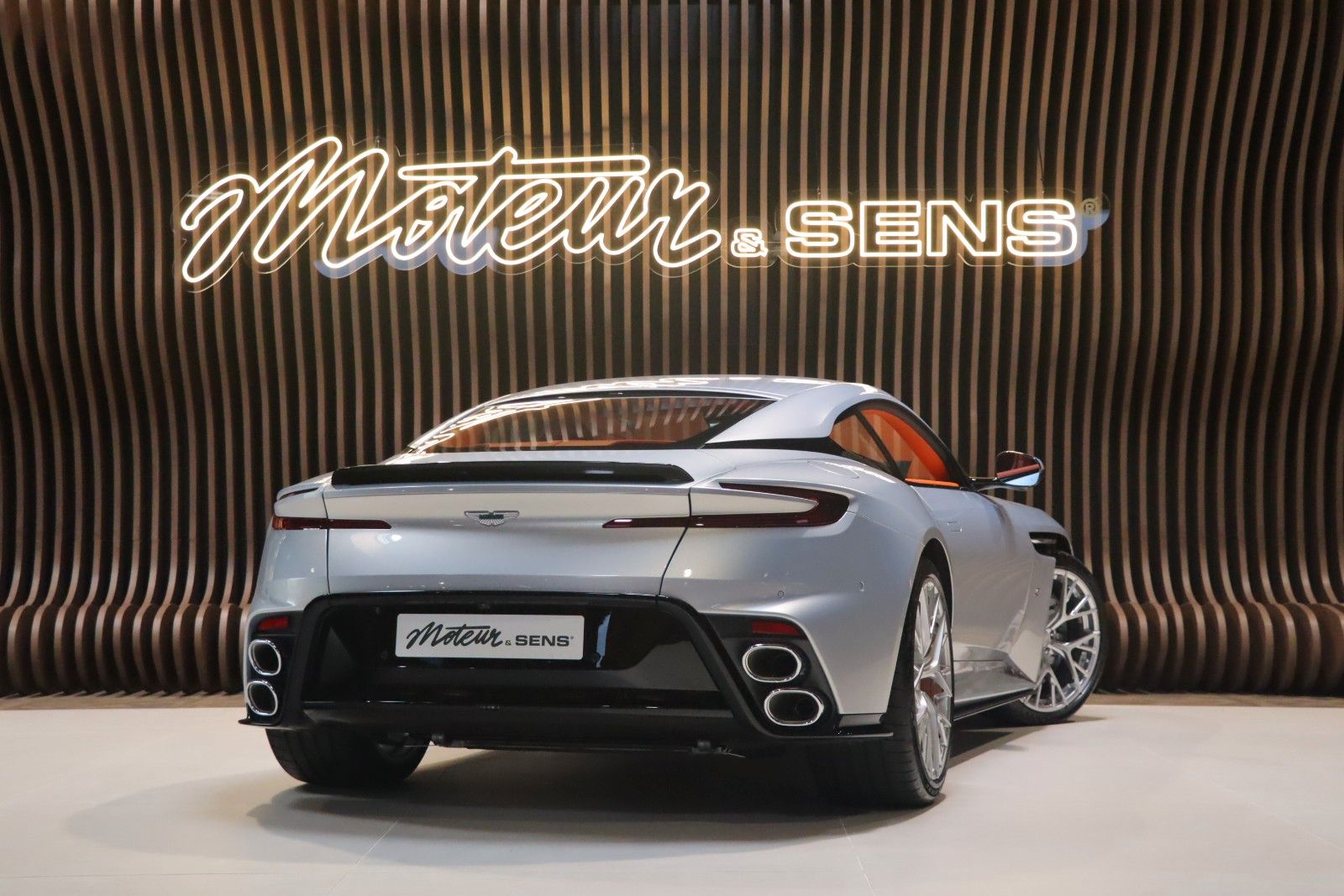 Aston Martin DB12 S 4.0 V8 imagem 2
