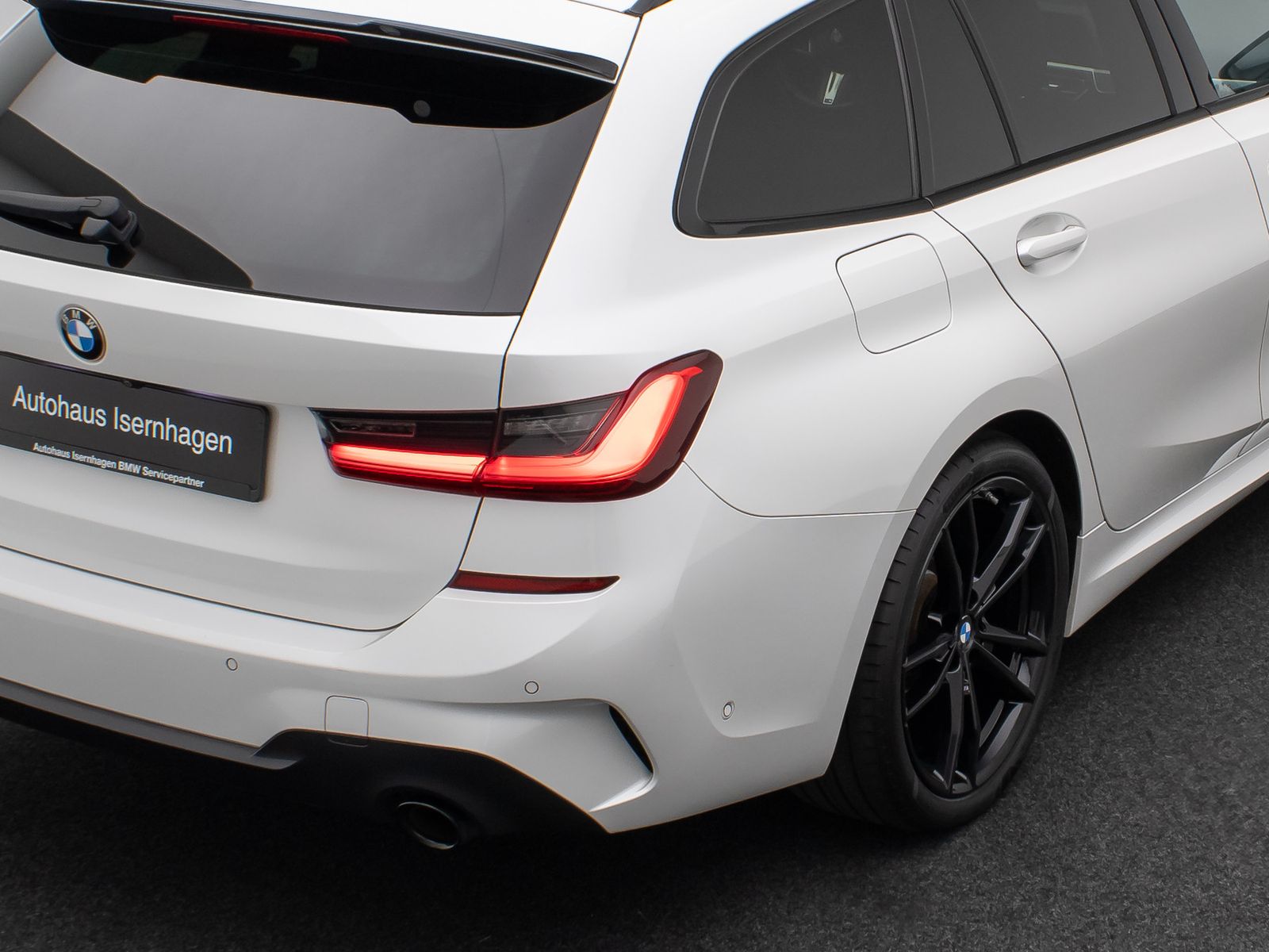 Fahrzeugabbildung BMW 320d xD M Sport ACC Kamera HUD AHK Laser DAB 19"