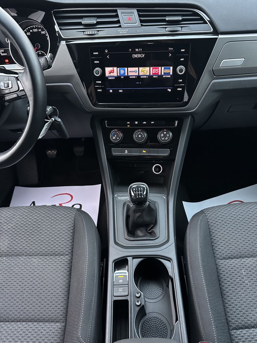 Fahrzeugabbildung Volkswagen Touran 2.0 TDI Comfortline NAV+LED+ACC+PP+EURO6D