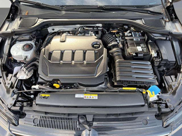 Golf VIII Variant 2.0 TDI Life DSG AHK ACC LED