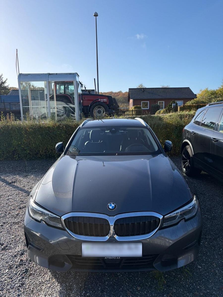 BMW 320