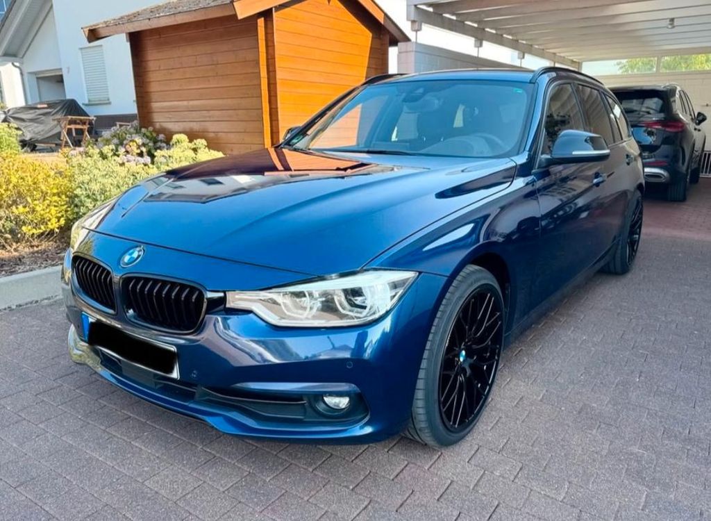 Image of BMW 320