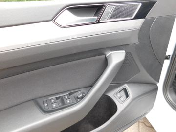 Volkswagen Passat Variant - 12