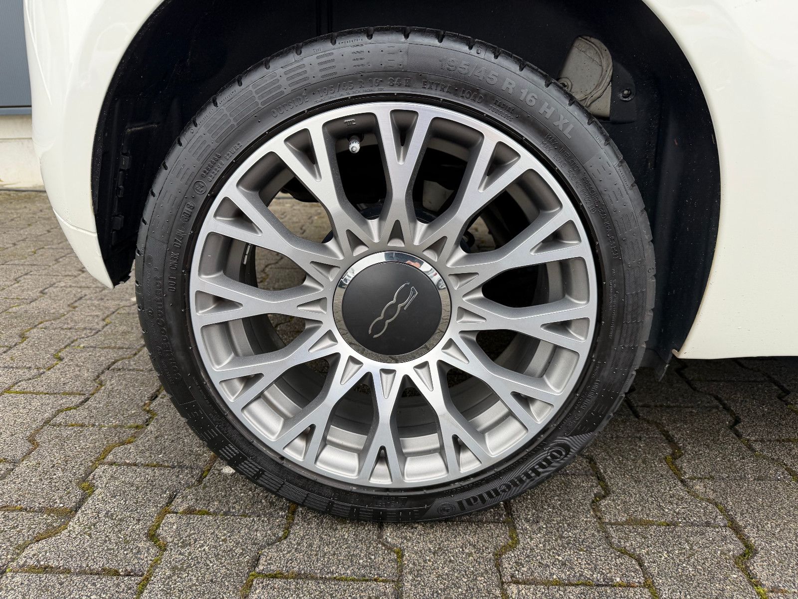 Fahrzeugabbildung Fiat 500 Lounge