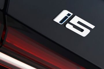 BMW i5 M60 xDrive M Sport DrivePro HUD H&K 360° 21"