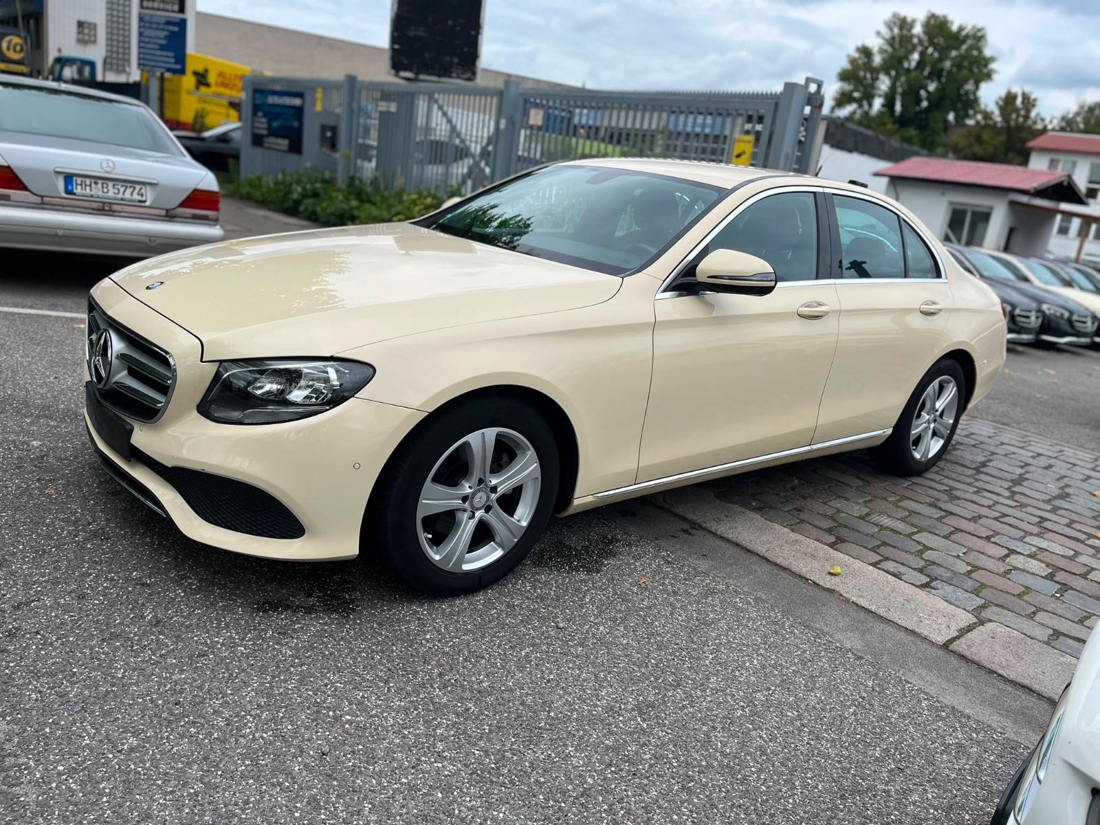 Mercedes-Benz E 220 d Autom.*Austauschmotor*