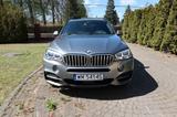 BMW X5 M50 M50d - - graue BMW X5 M50