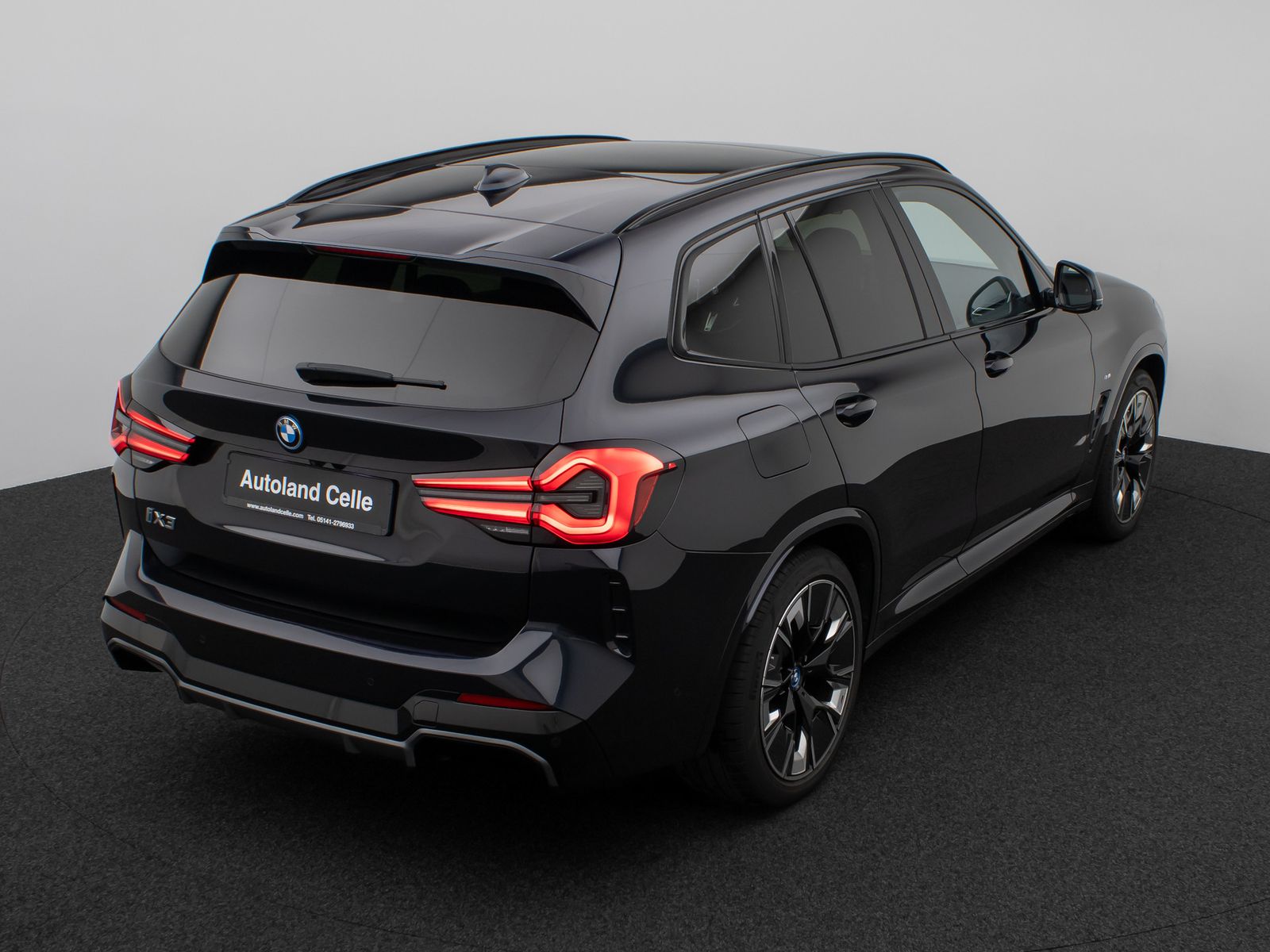Fahrzeugabbildung BMW iX3 Impressive M Sport Panorama 360°HUD DAB H/K