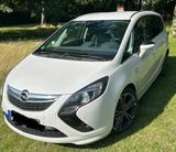 Opel Zafira Tourer 2.0 CDTI Sport 121kW Automatic... - Opel Zafira Tourer in Düsseldorf
