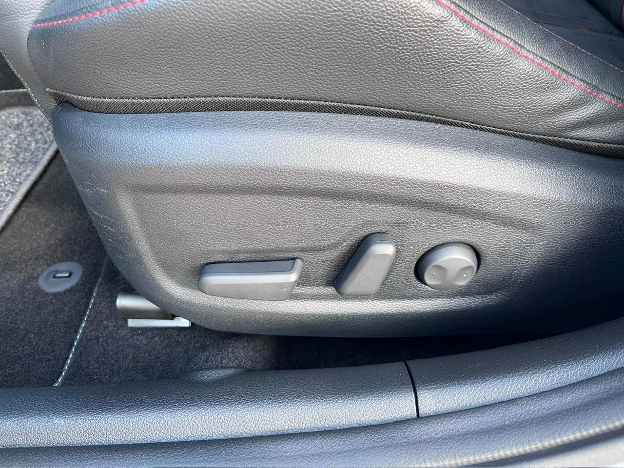 Fahrzeugabbildung Kia ProCeed GT 204PS AUTOMATIK NAVI KAMERA ACC