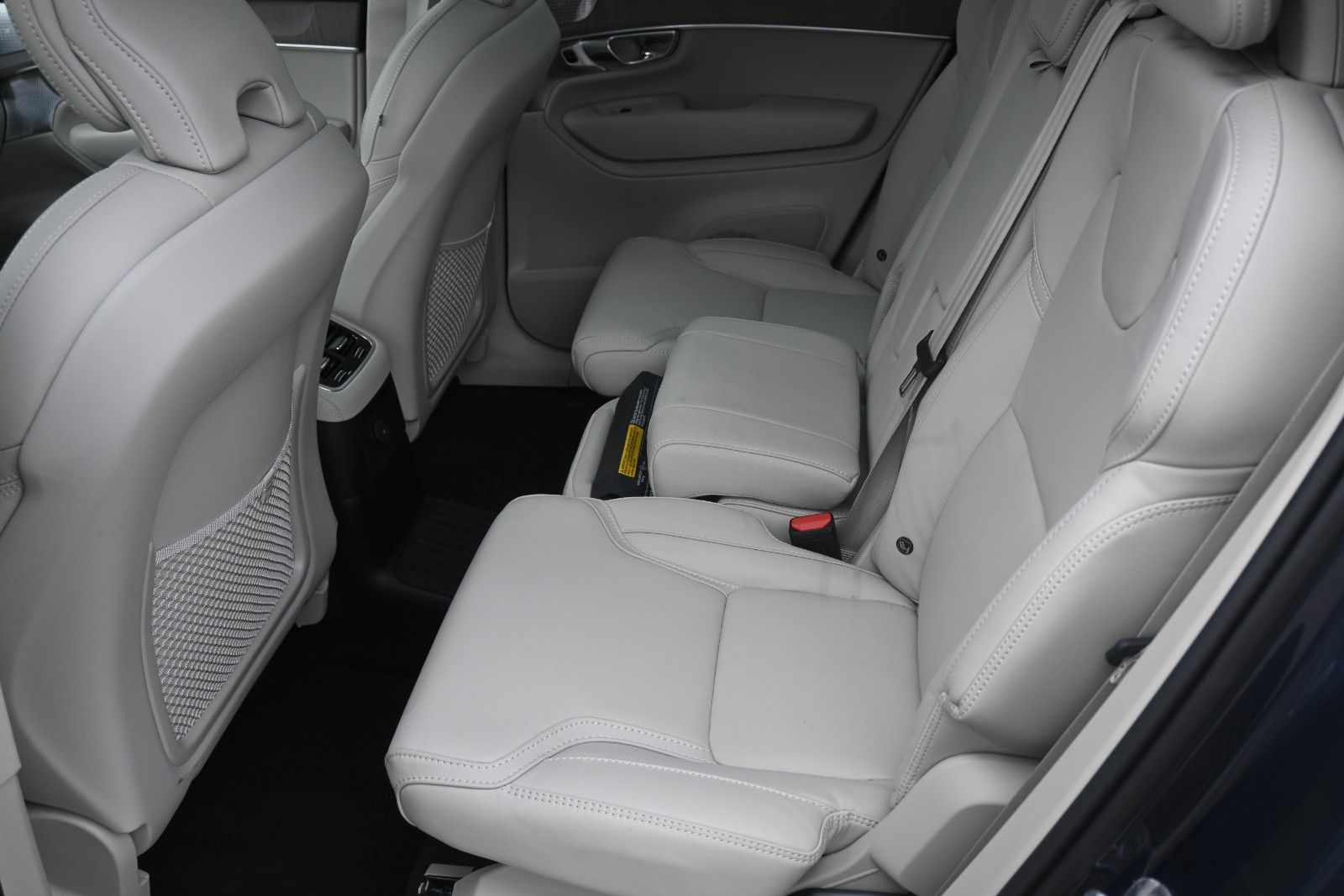 Fahrzeugabbildung Volvo XC90 T8 Ultra Bright AWD*LUFT*AHK*B&W*Massage*