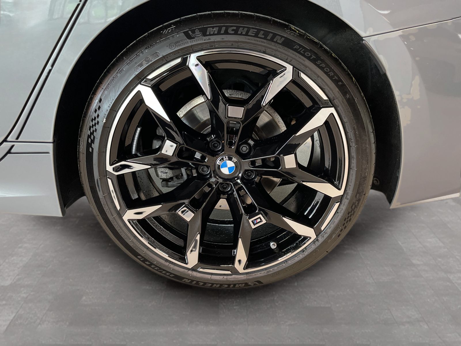 BMW 320 - Bild 14