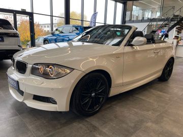 BMW 118i Cabrio*M-PAKET*NAVI*PDC*SHZ*XENON*