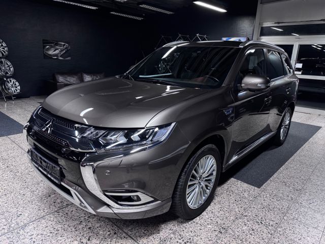 Mitsubishi Outlander PHEV Intro Edition 4WD*AHK*LED*360°KAM