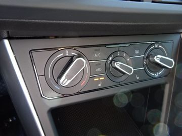 Fotografie 20 des VW Polo 1.0 TSI Life*LED*SHZ*PDC Klima