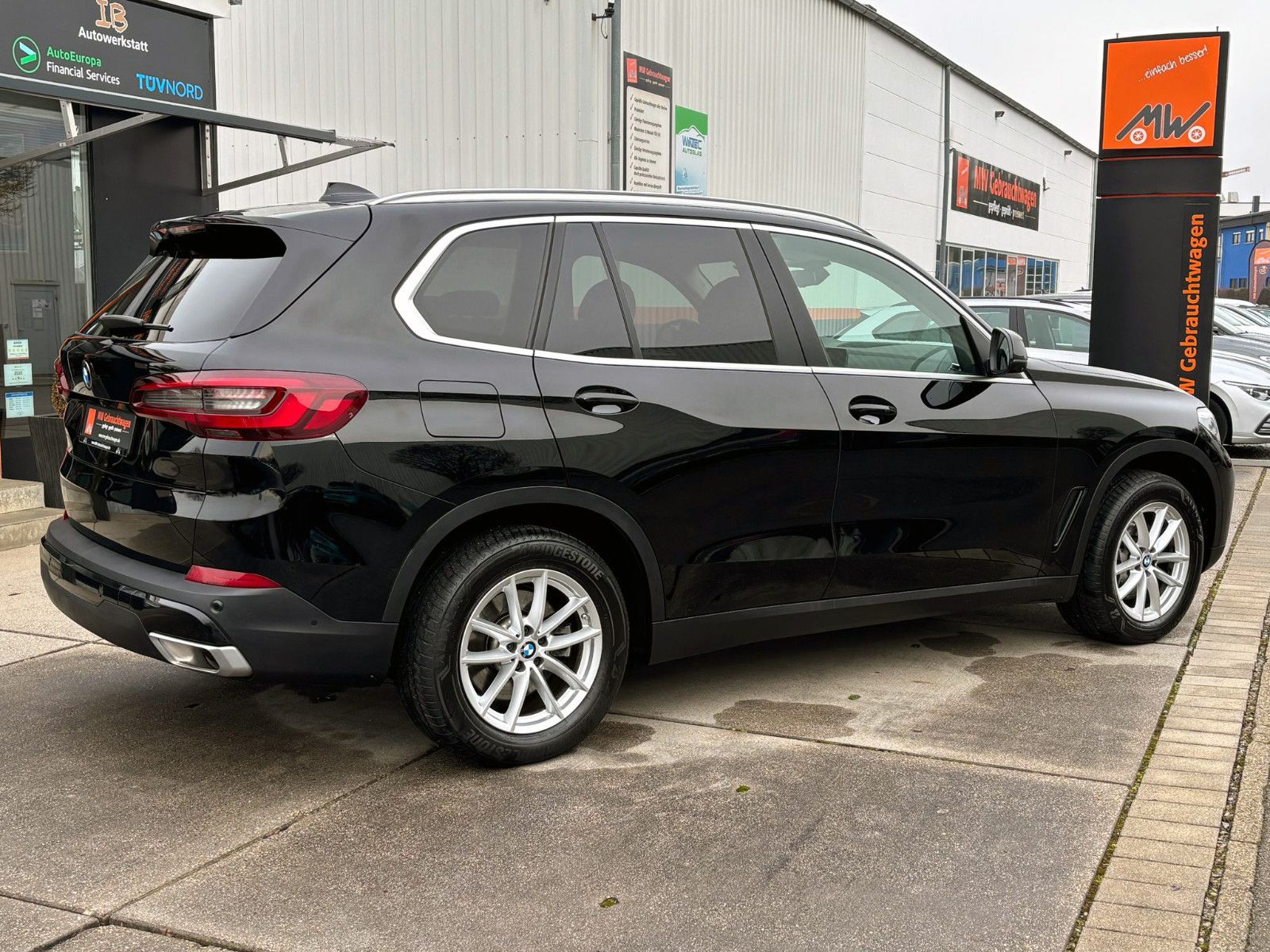 Fahrzeugabbildung BMW X5 xDrive 40i Steptr. ACC 360° LED CarPlay SHZ