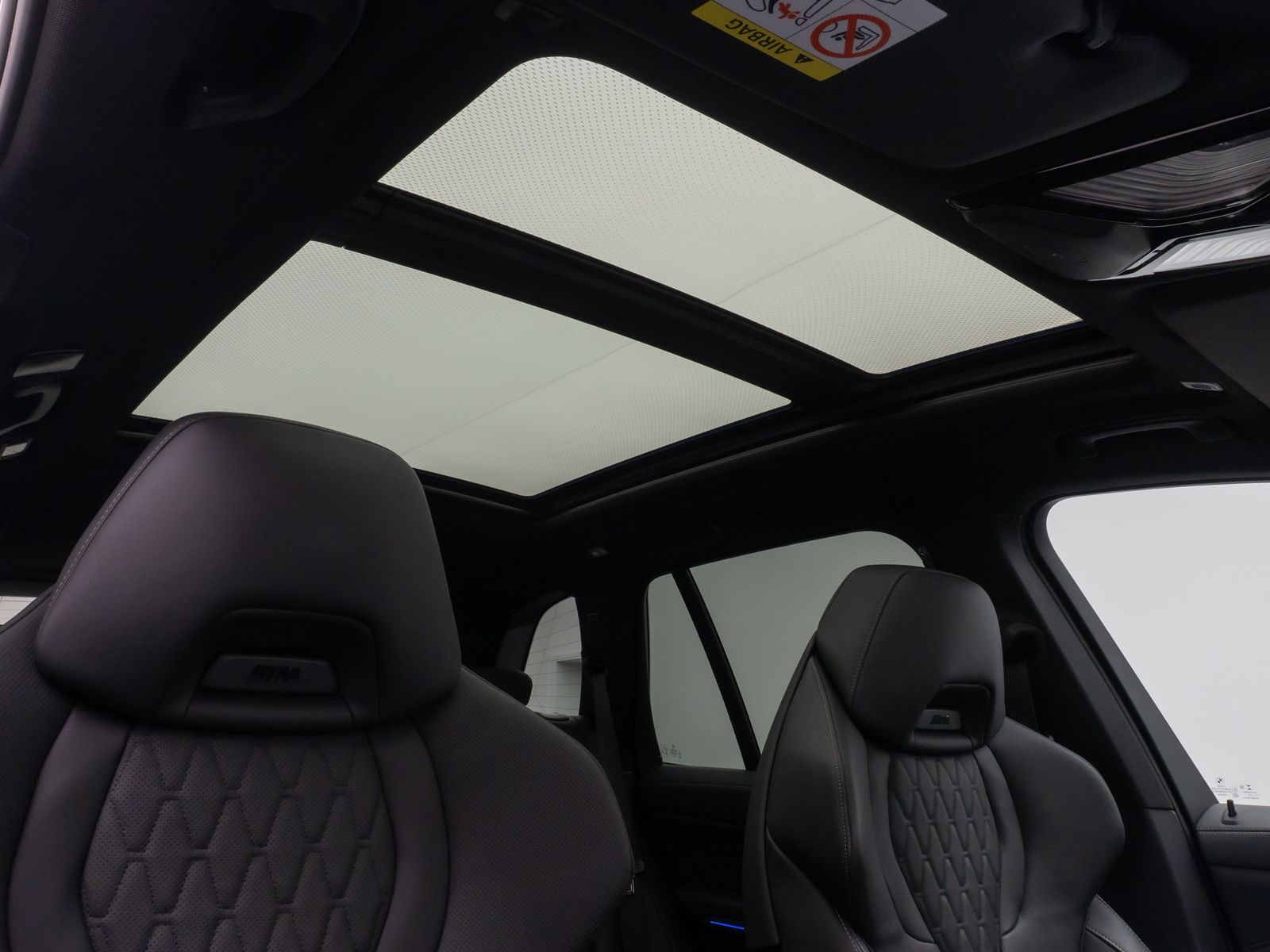 Fahrzeugabbildung BMW X5 xD40d M Sport SkyLounge 360°HUD DAB HiFi 21"