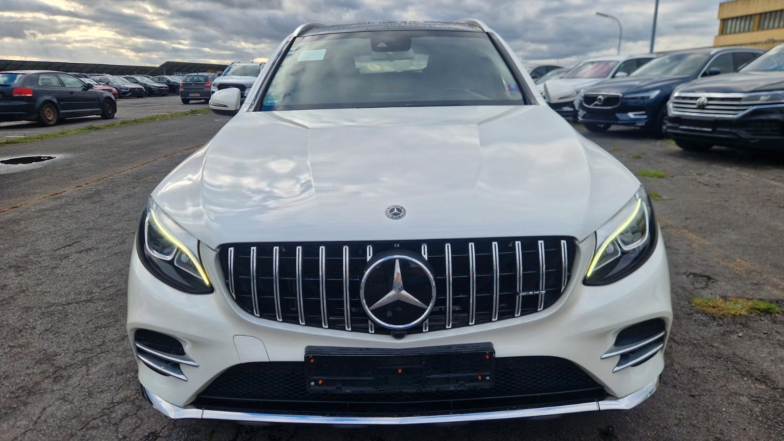 Mercedes-Benz GLC 300 4Matic AMG Pano Standeizung Distronic