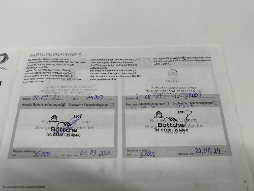 Fahrzeugabbildung Citroën Grand C4 Spacetourer PureTech 130 EAT8 SHINE