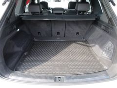 VW Touareg 3.0 TDI R-Line 4M Matrix Leder Ahk Black VW Touareg 3.0 TDI R-Line 4M Matrix Leder Ahk Black