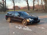 Mercedes-Benz Mercedes Benz E320 CDI w211 - Mercedes-Benz E 320: Cdi W211