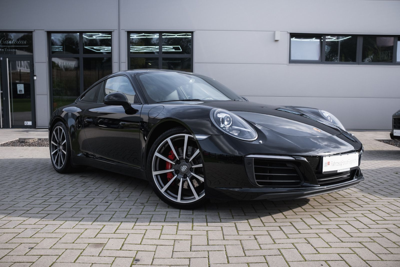 Fahrzeugabbildung Porsche 991.2 Carrera S-STEUER ausw.-Approved bis 29-TOP