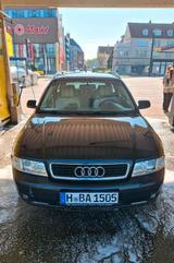 Audi a4 2,4 V6 Kombi AUTOMATIK - Audi A4 aus 2001: Kombi
