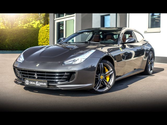 Ferrari GTC4Lusso V12°LIFT°PANO°JBL°KAM 2x°DISPLAY°SPEC